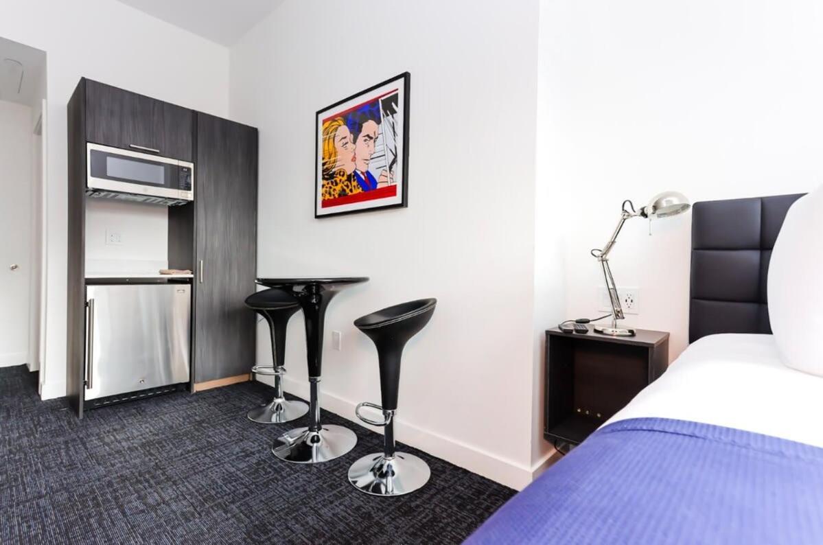 Modern Suite In Fenway Neighborhood Бостон Экстерьер фото